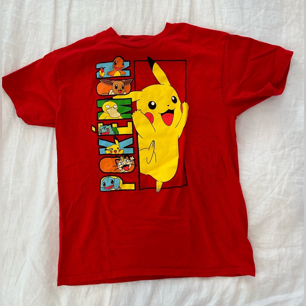 Boys Pokémon Pikachu red t shirt size medium